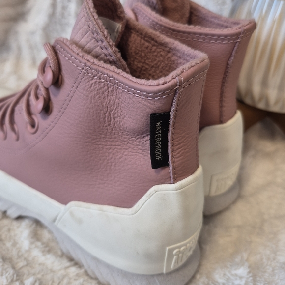 Converse Chuck Taylor All Star Lugged 2.0 Sneakers Pink Waterproof Women’s Sz 6 - Picture 9 of 16